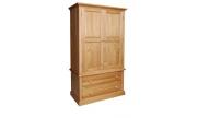 Classic bedroom set in pine
